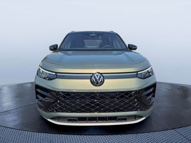 2026 Volkswagen Tiguan SEL R-Line Turbo