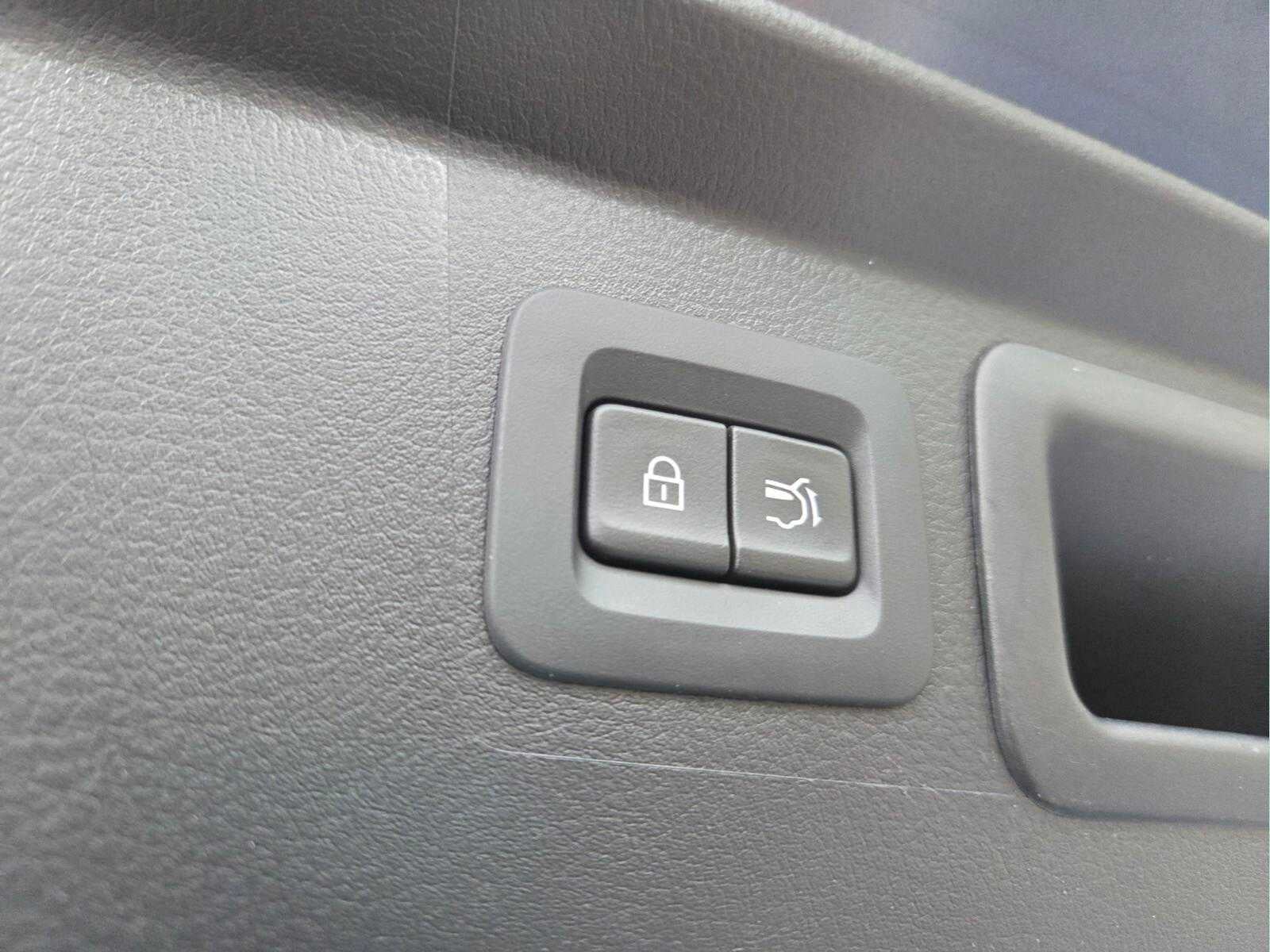 2025 Mazda Mazda CX-50 Hybrid Premium Package