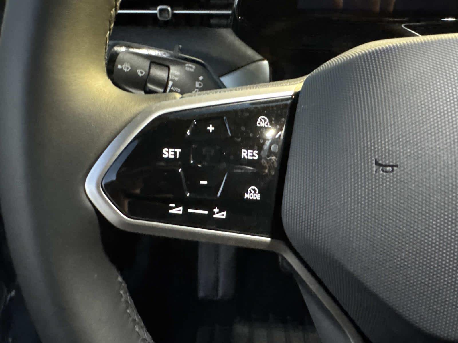 2025 Volkswagen ID. Buzz Pro S