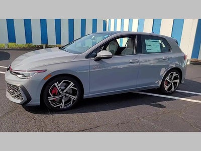2025 Volkswagen Golf GTI SE