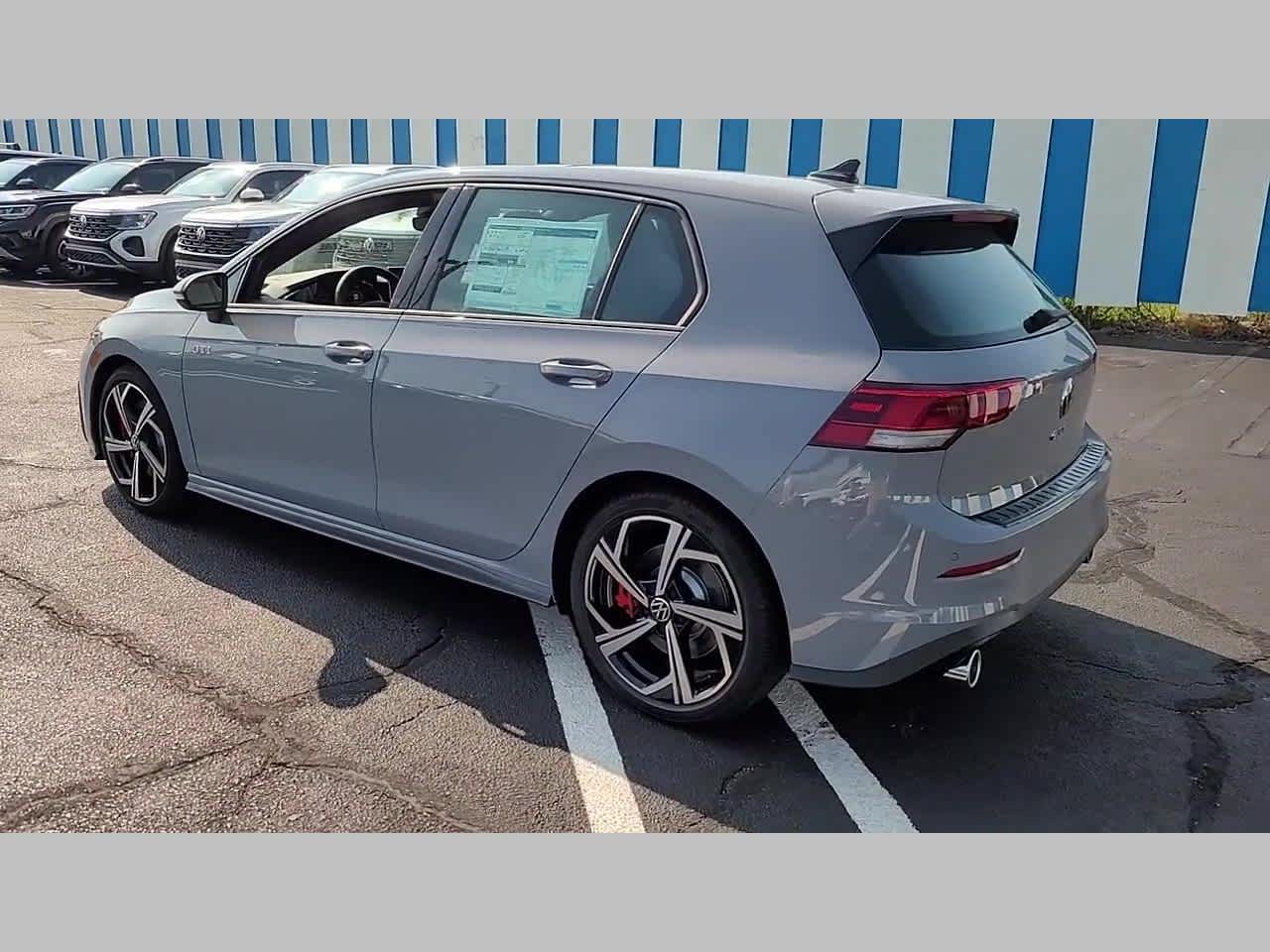 2025 Volkswagen Golf GTI SE