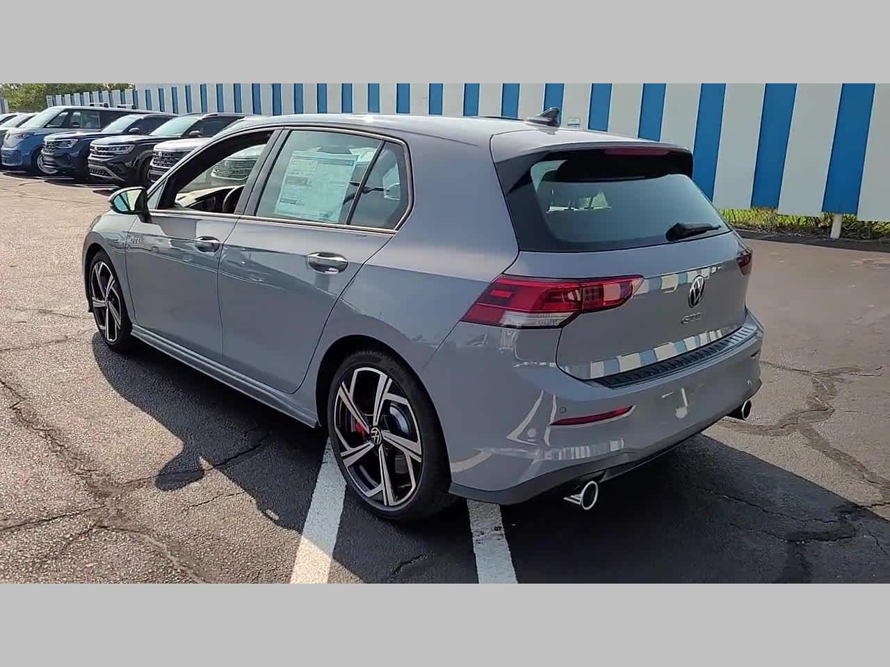 2025 Volkswagen Golf GTI SE