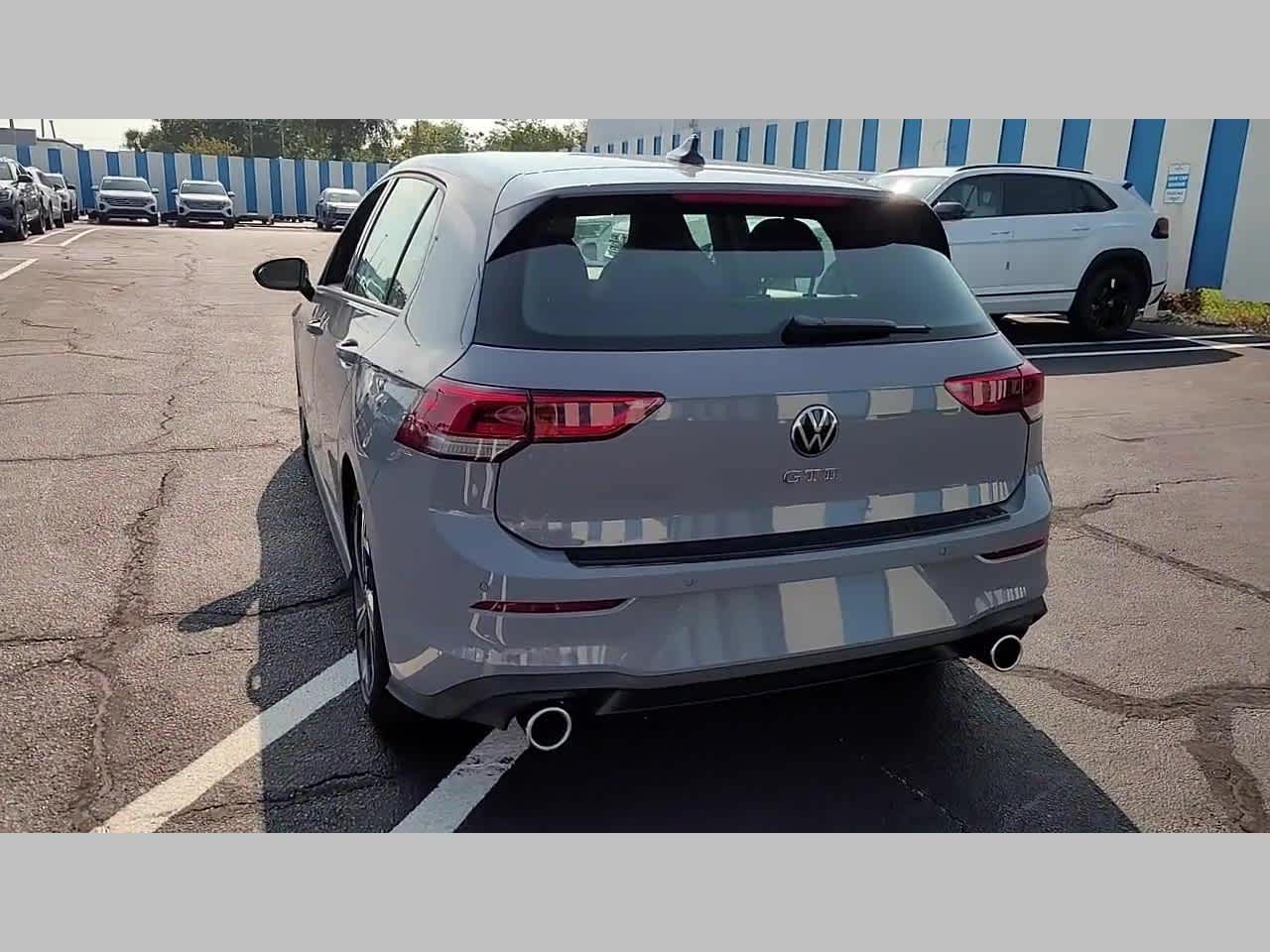 2025 Volkswagen Golf GTI SE