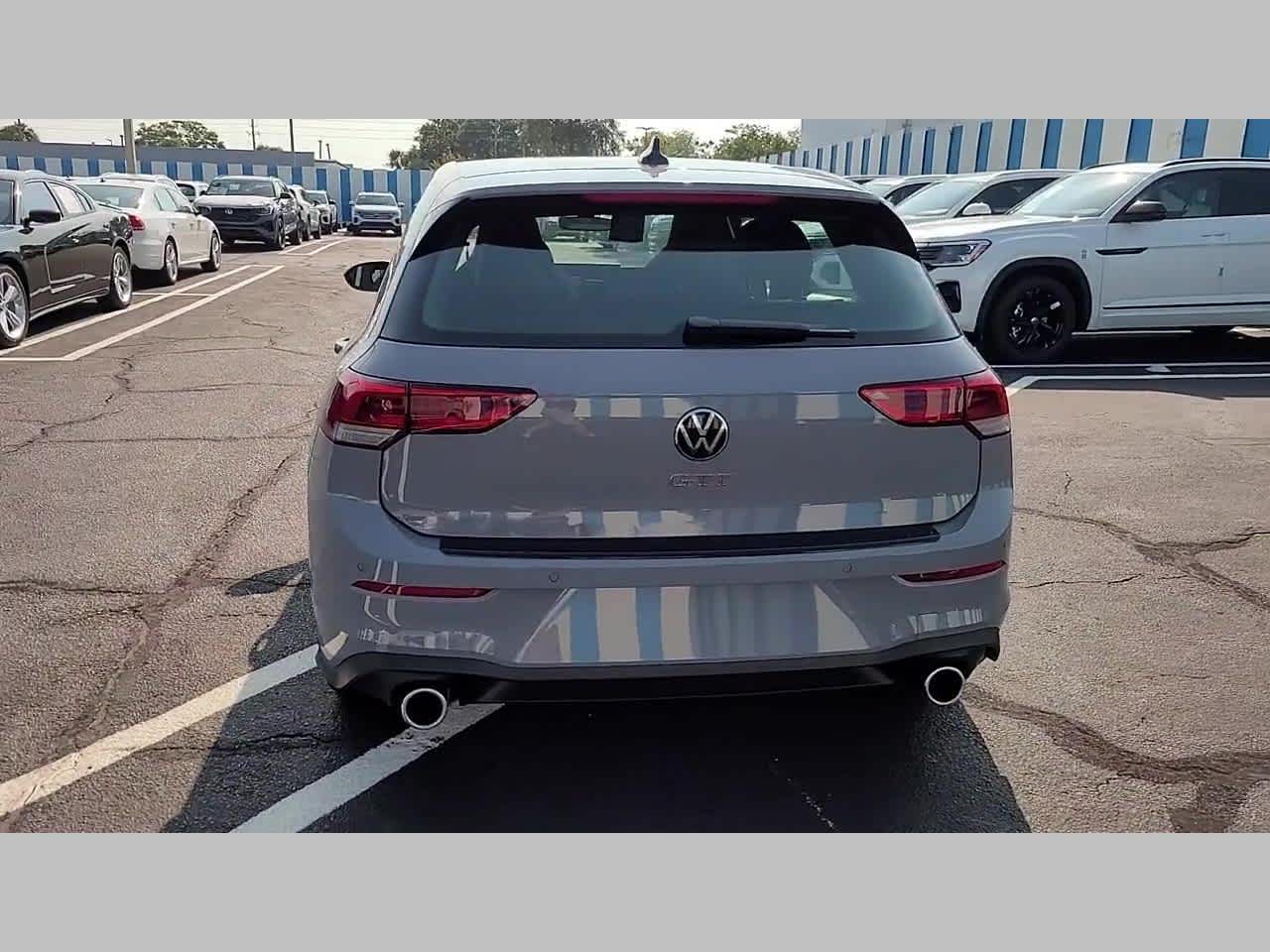 2025 Volkswagen Golf GTI SE