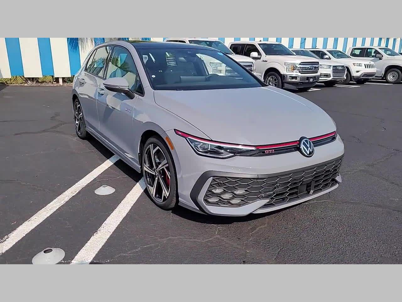 2025 Volkswagen Golf GTI SE