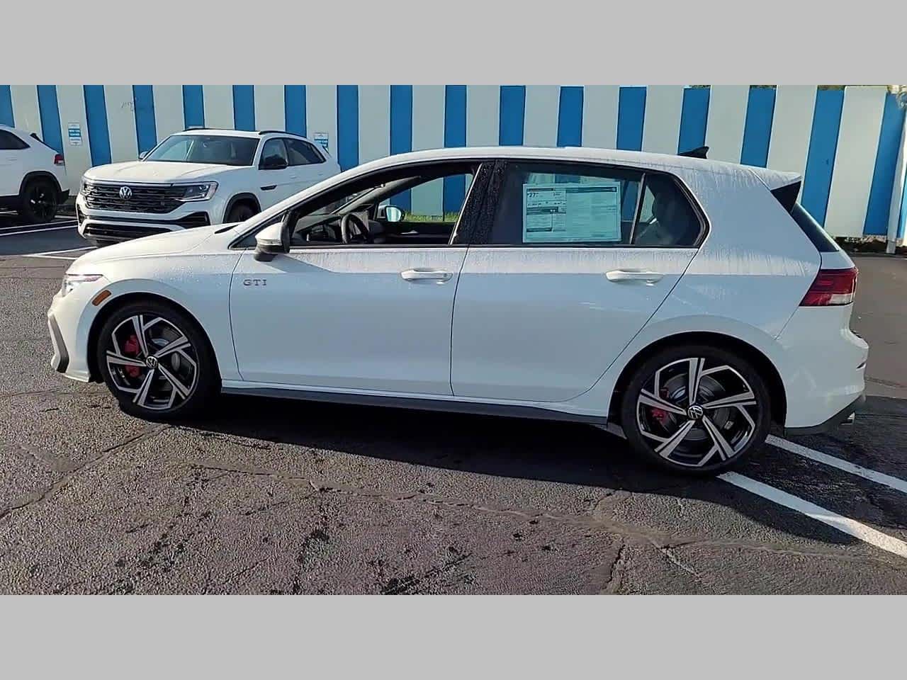 2025 Volkswagen Golf GTI SE