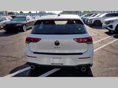 2025 Volkswagen Golf GTI SE