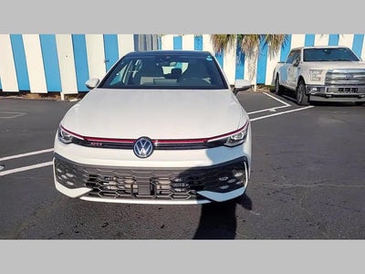 2025 Volkswagen Golf GTI SE