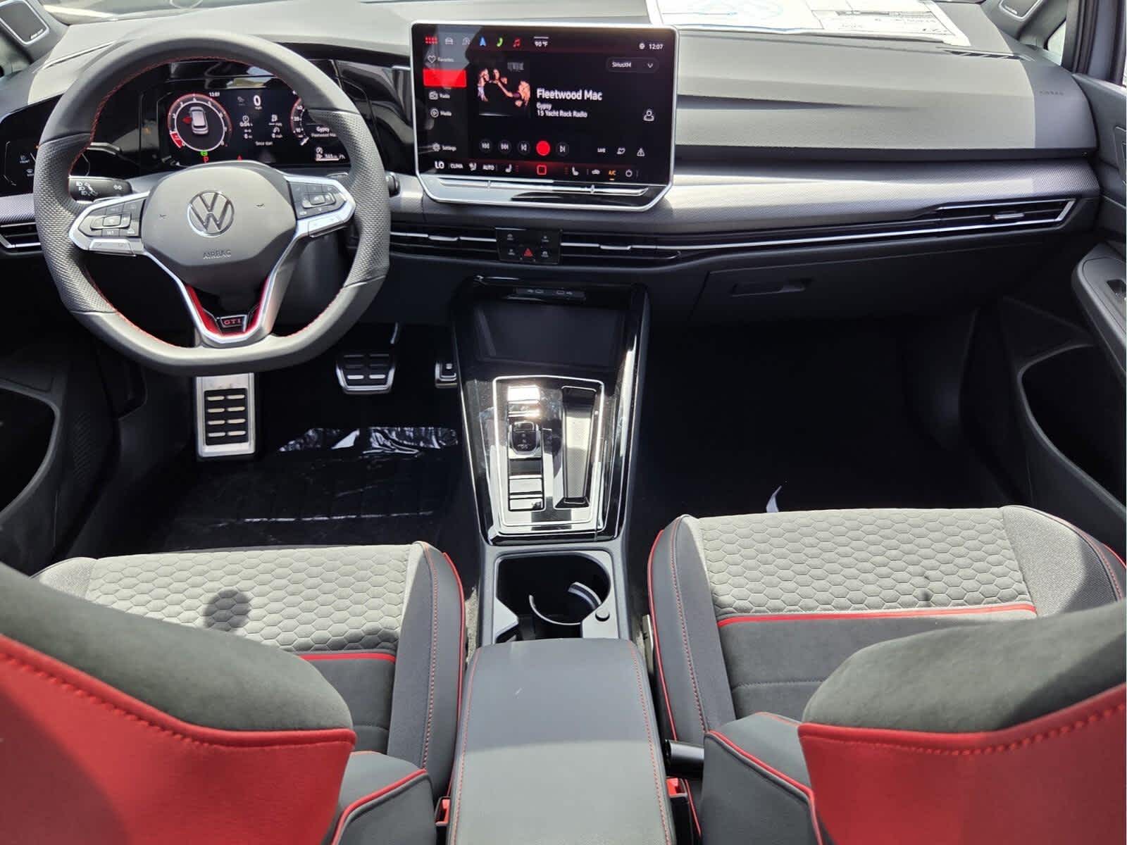 2026 Volkswagen Golf GTI SE - Photo 12