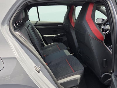 2026 Volkswagen Golf GTI SE