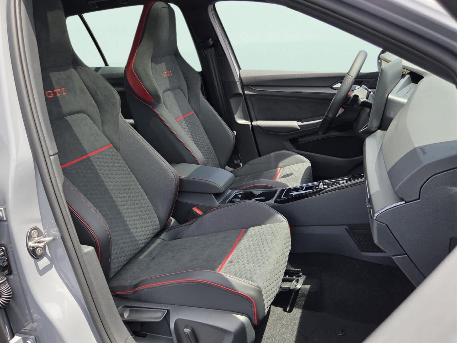 2026 Volkswagen Golf GTI SE