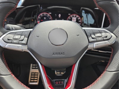 2026 Volkswagen Golf GTI SE