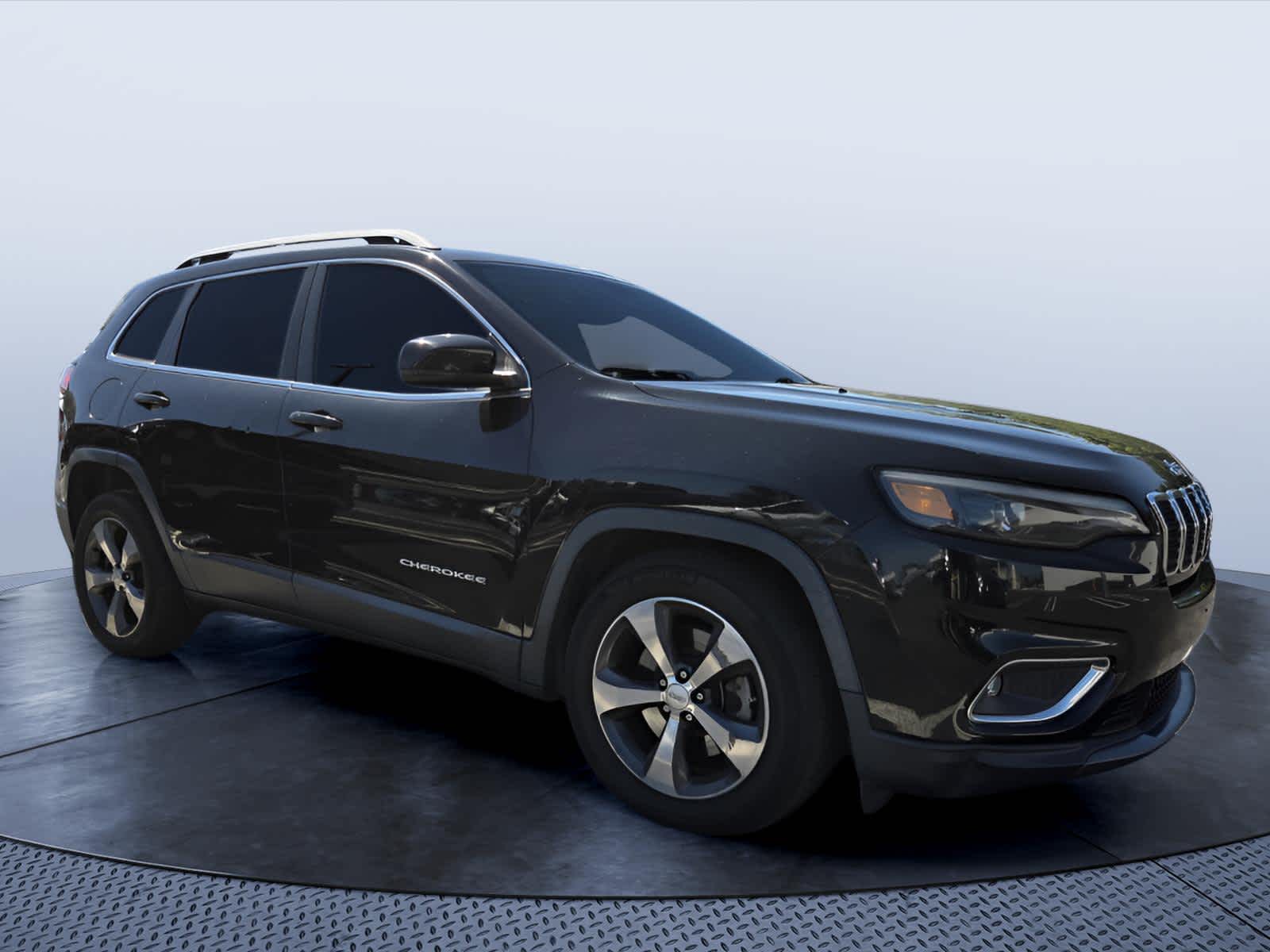 2019 Jeep Cherokee Limited's photo