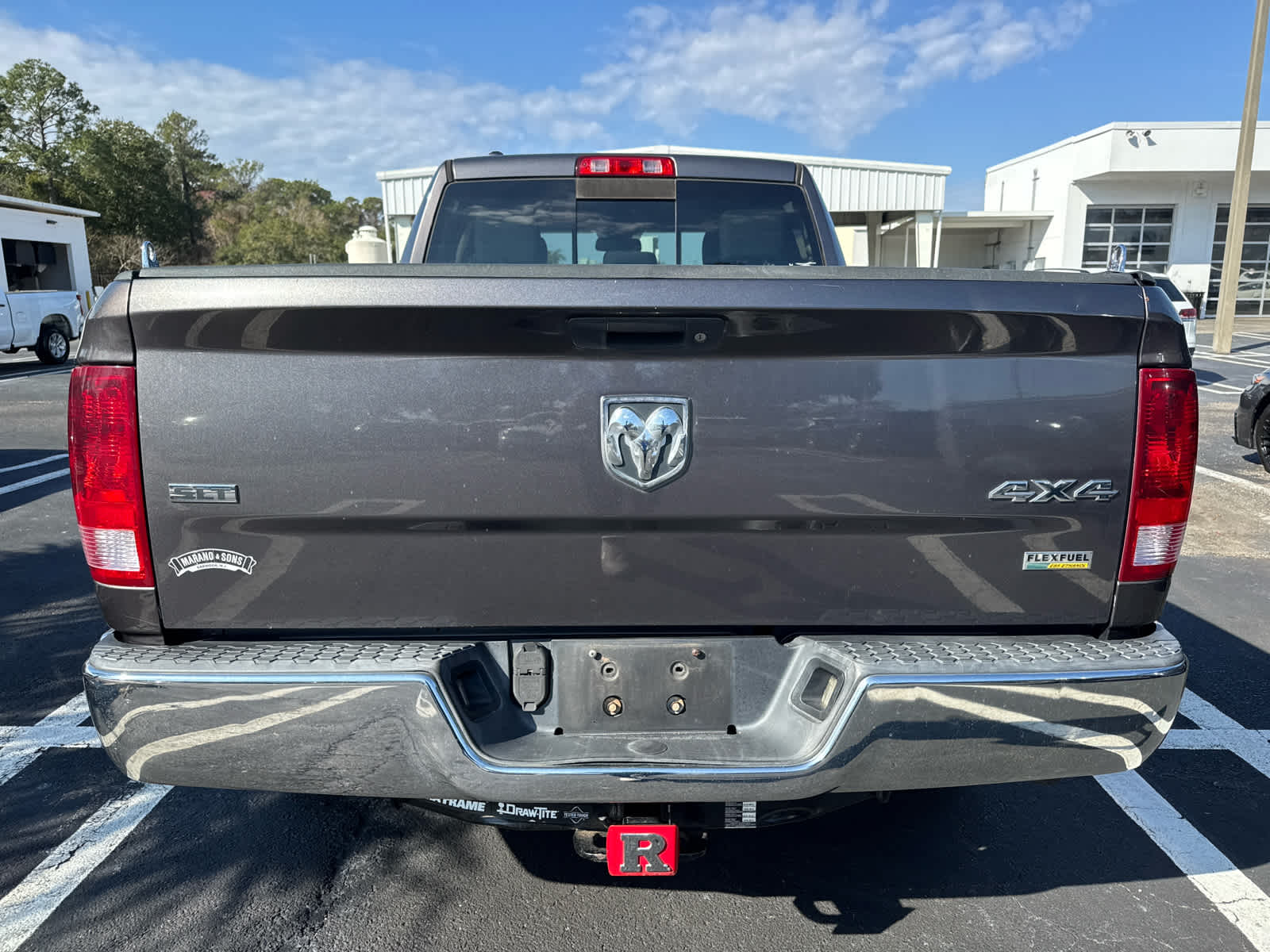 2016 RAM 1500 SLT