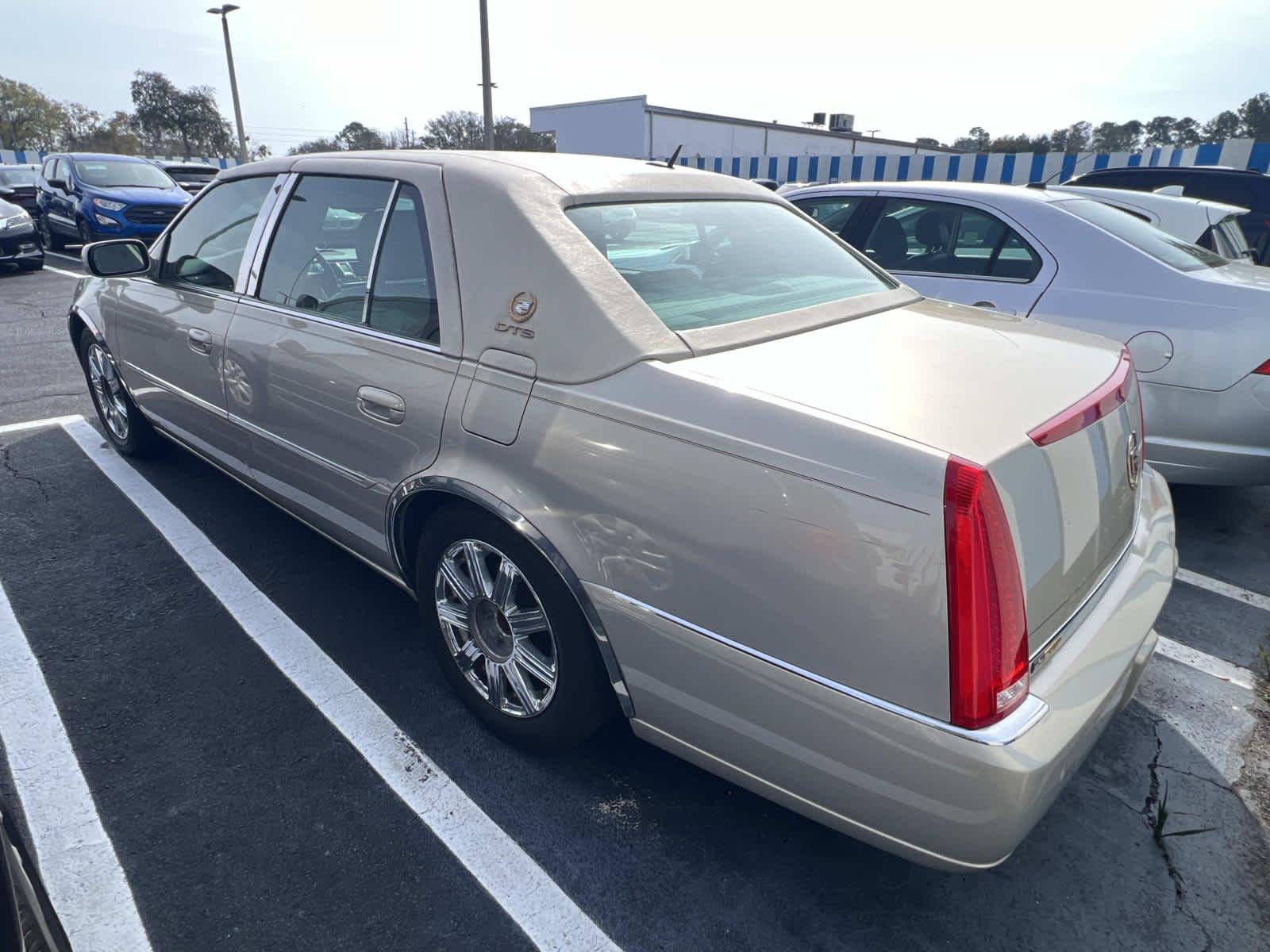 2008 Cadillac DTS w/1SD