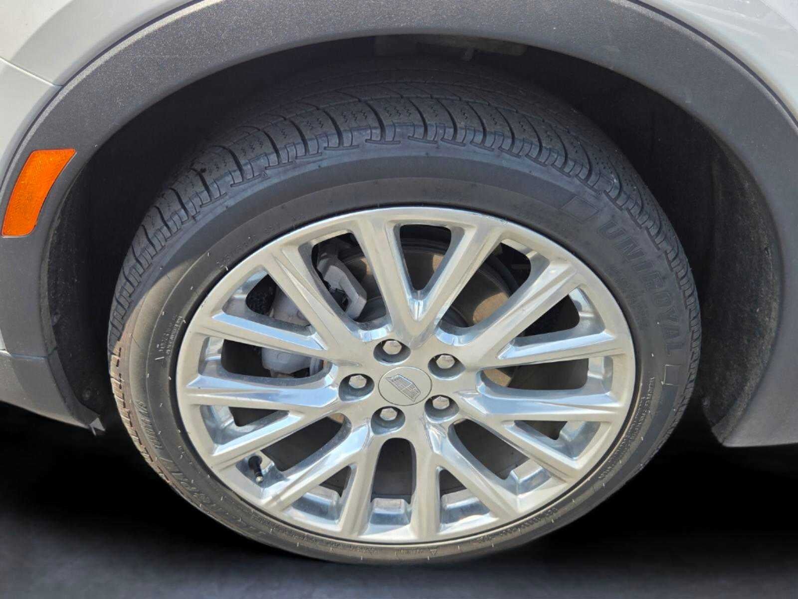 2021 Cadillac XT4 FWD Premium Luxury