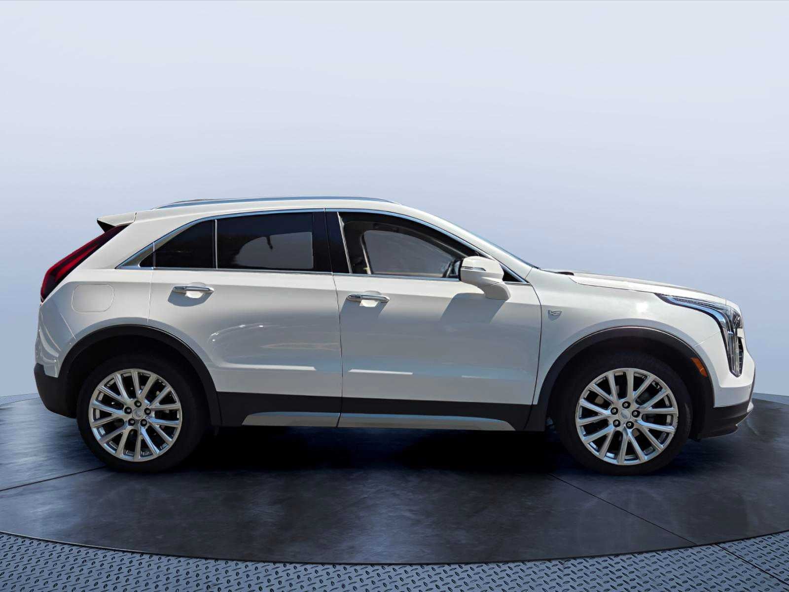 2021 Cadillac XT4 FWD Premium Luxury