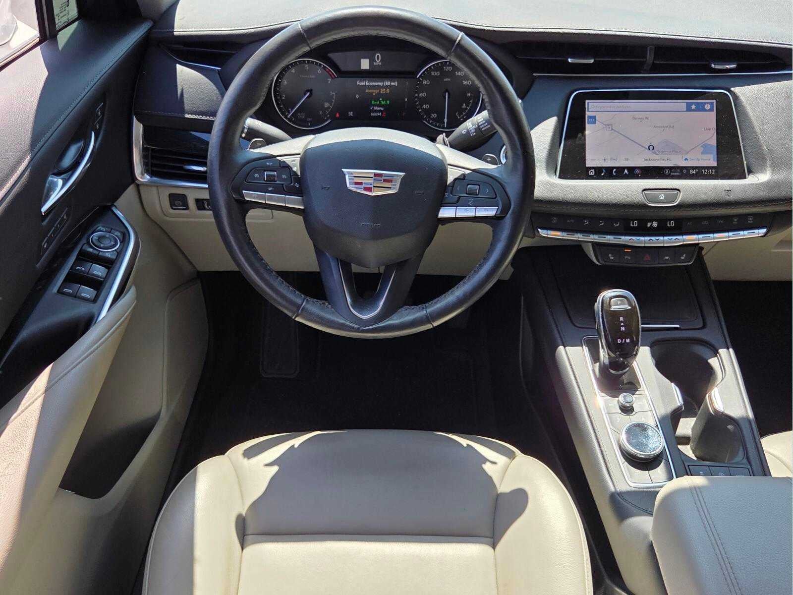 2021 Cadillac XT4 FWD Premium Luxury