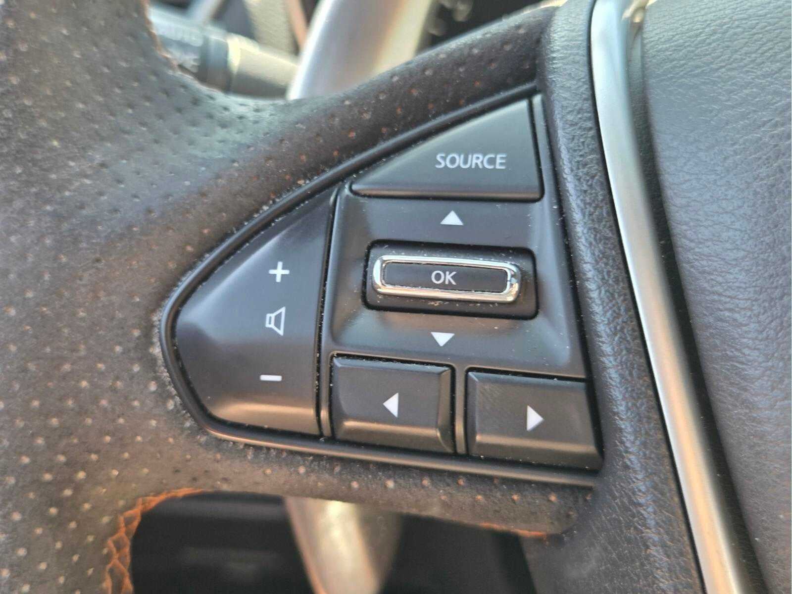 2019 Nissan Maxima SR