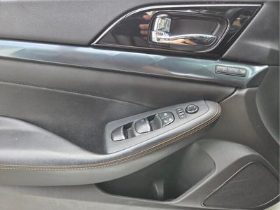 2023 Nissan Maxima SR