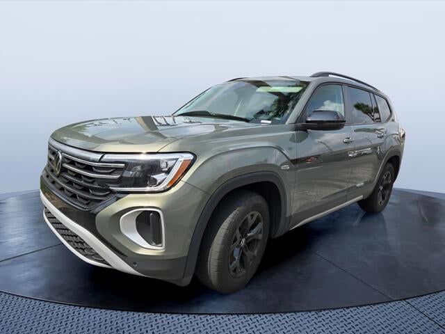 2024 Volkswagen Atlas 2.0T Peak Edition SE w/Technology