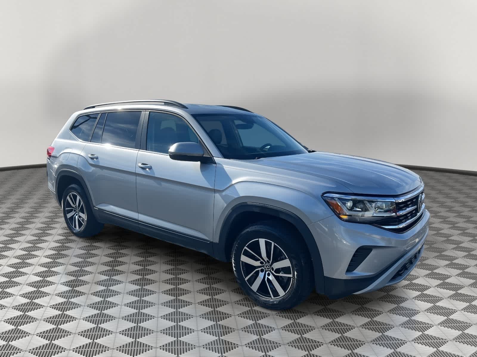 2023 Volkswagen Atlas 2.0T SE