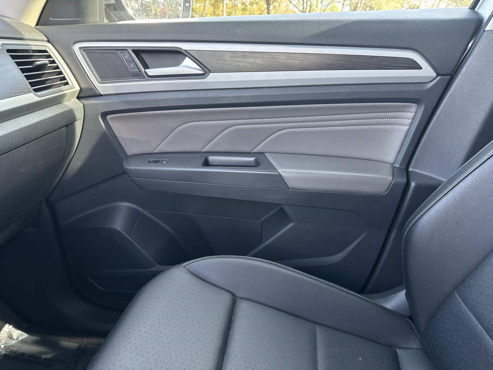 2023 Volkswagen Atlas 2.0T SE