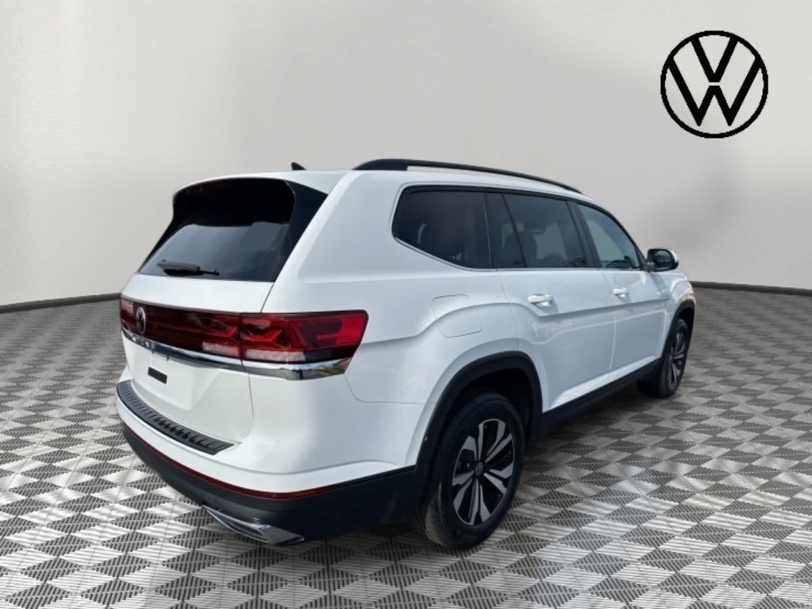 2025 Volkswagen Atlas 2.0T SE