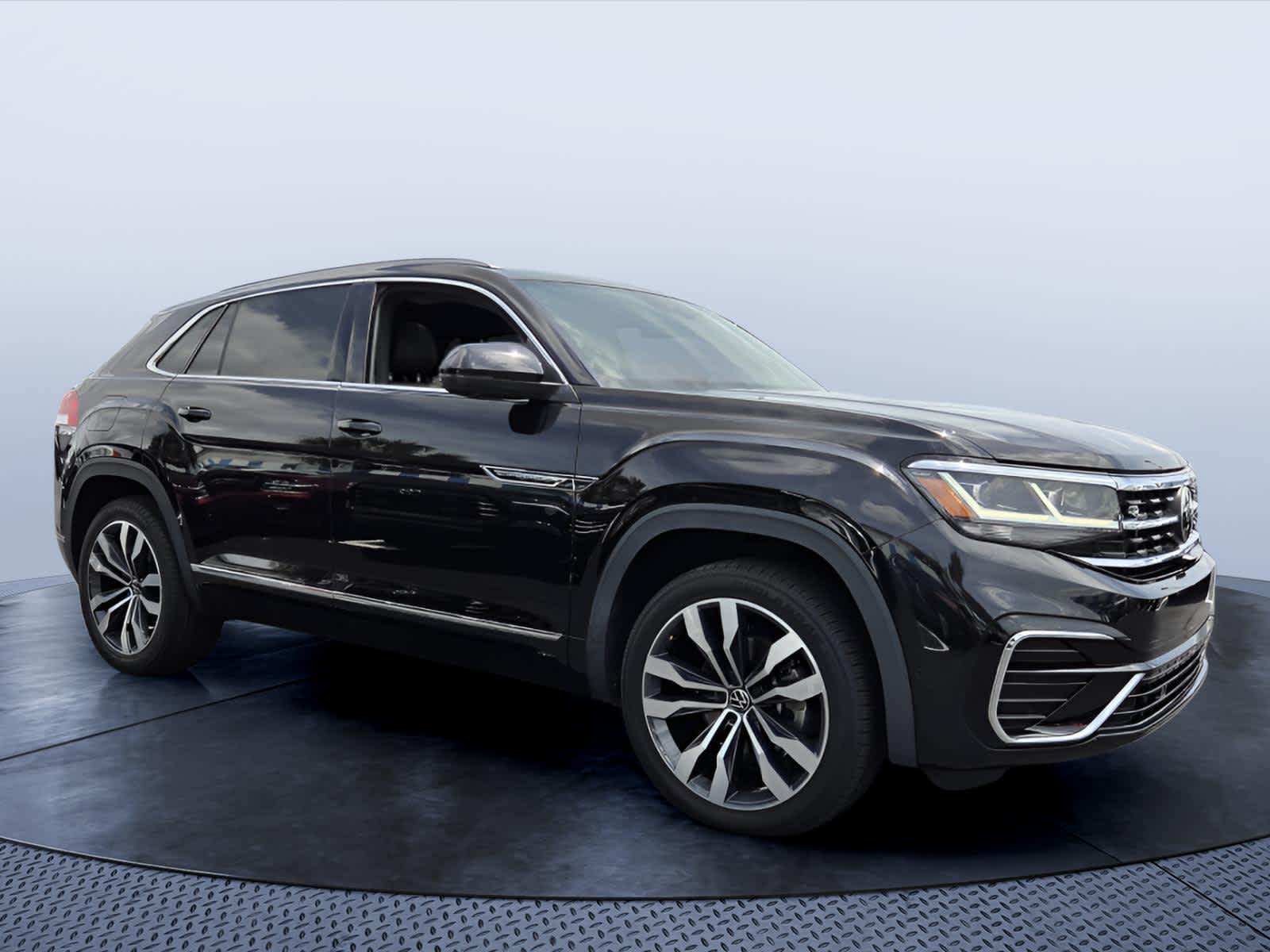 2022 Volkswagen Atlas Cross Sport 3.6L V6 SEL Premium R-Line 4MOTION's photo
