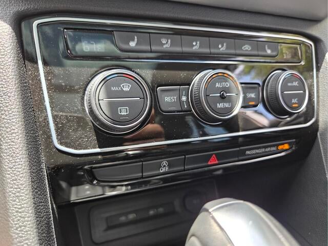 2023 Volkswagen Atlas 3.6L V6 SEL R-Line Black
