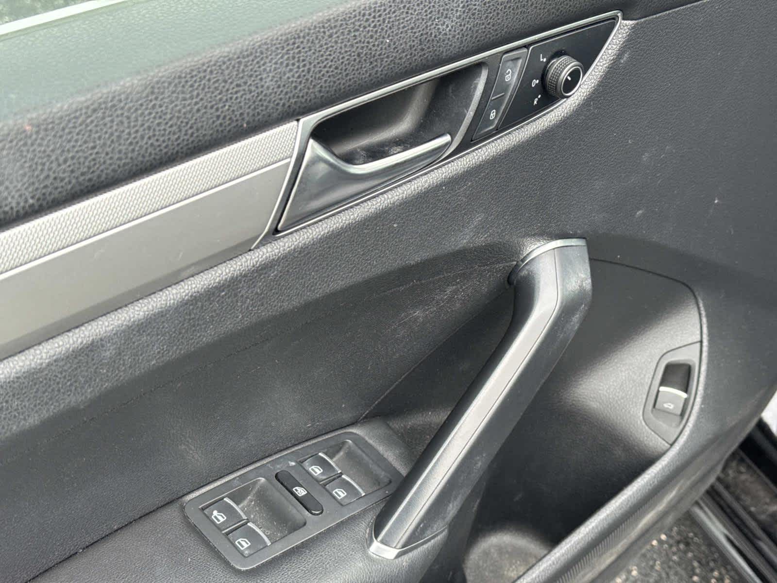 2017 Volkswagen Passat 1.8T S