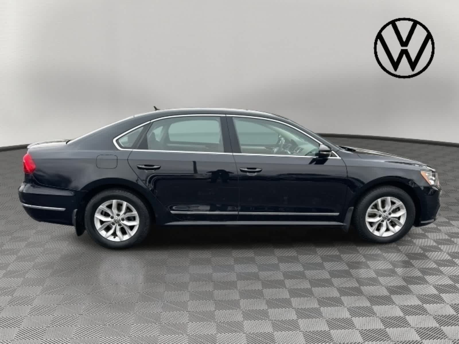 2017 Volkswagen Passat 1.8T S
