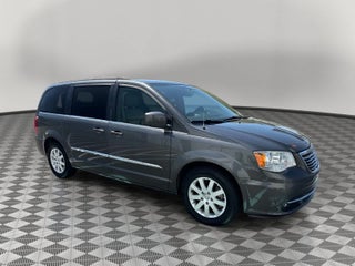2016 Chrysler Town &amp; Country Touring