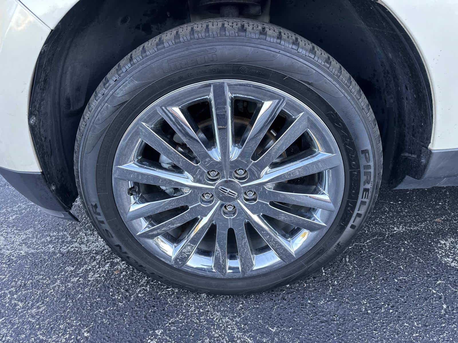 2015 Lincoln MKX Base