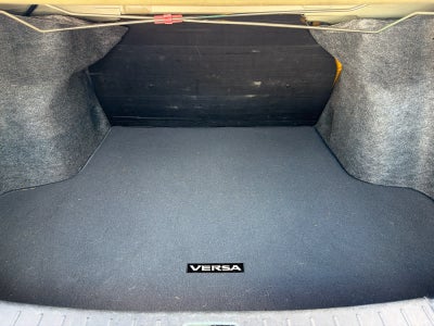 2012 Nissan Versa SV