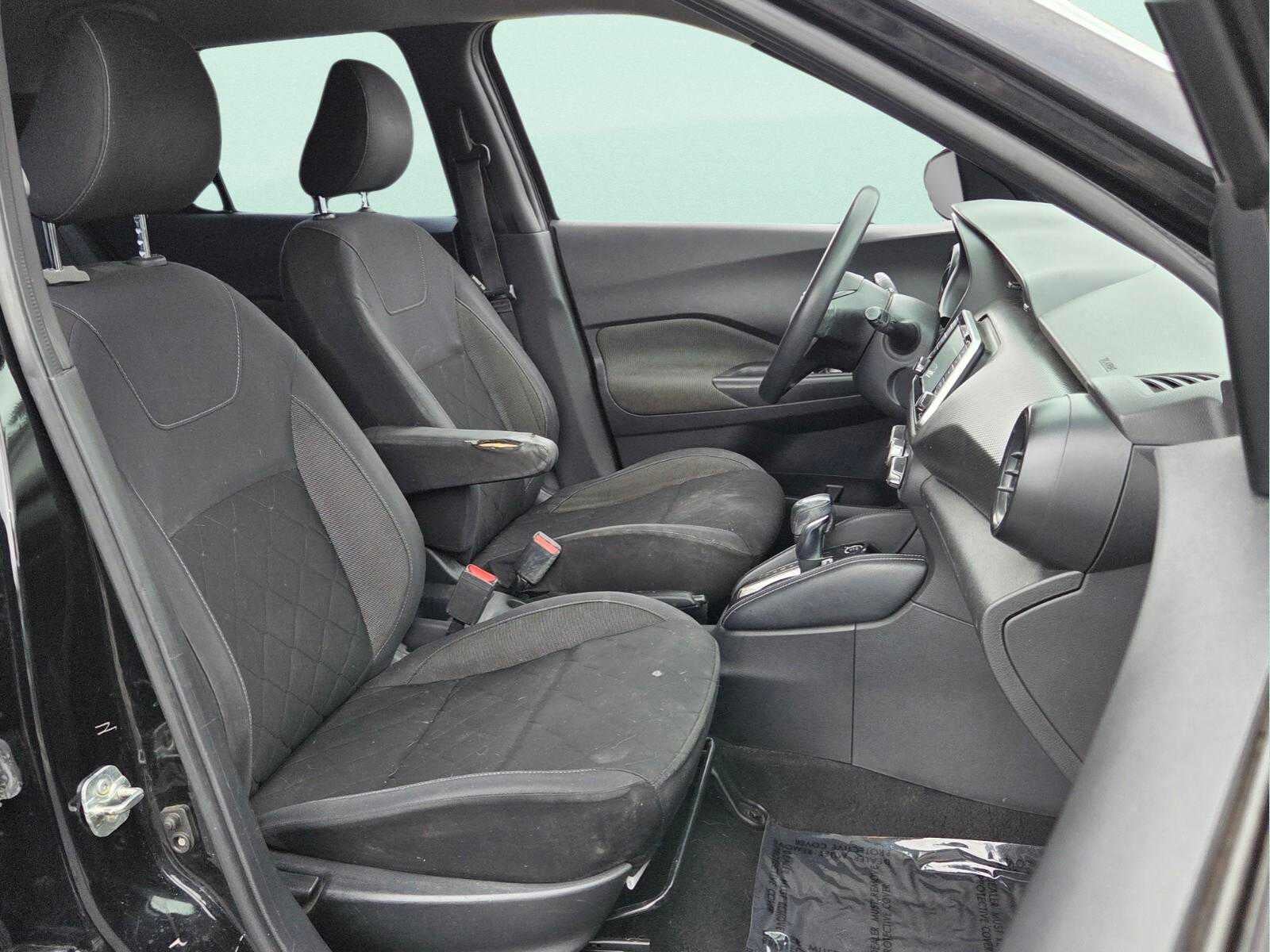 2019 Nissan Kicks S