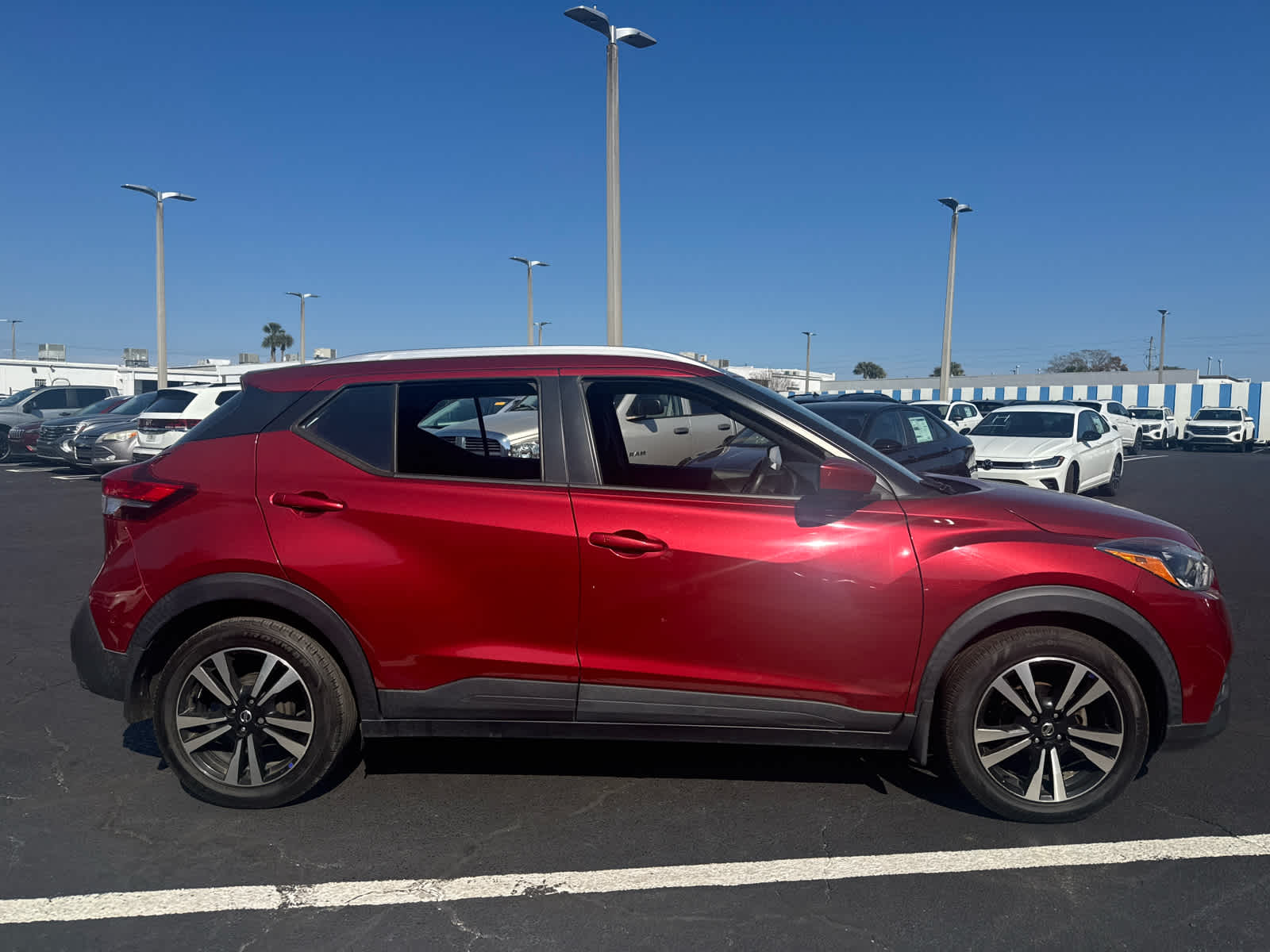 2020 Nissan Kicks SV