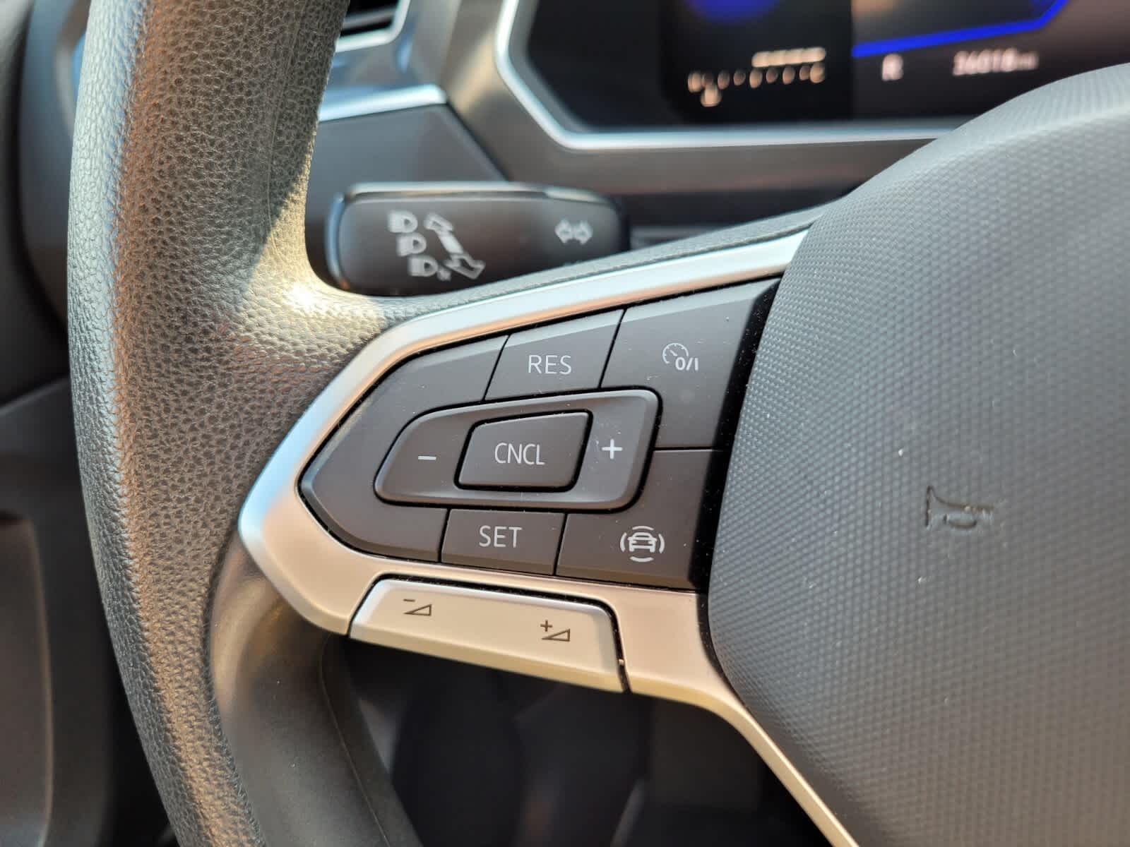 2022 Volkswagen Tiguan S