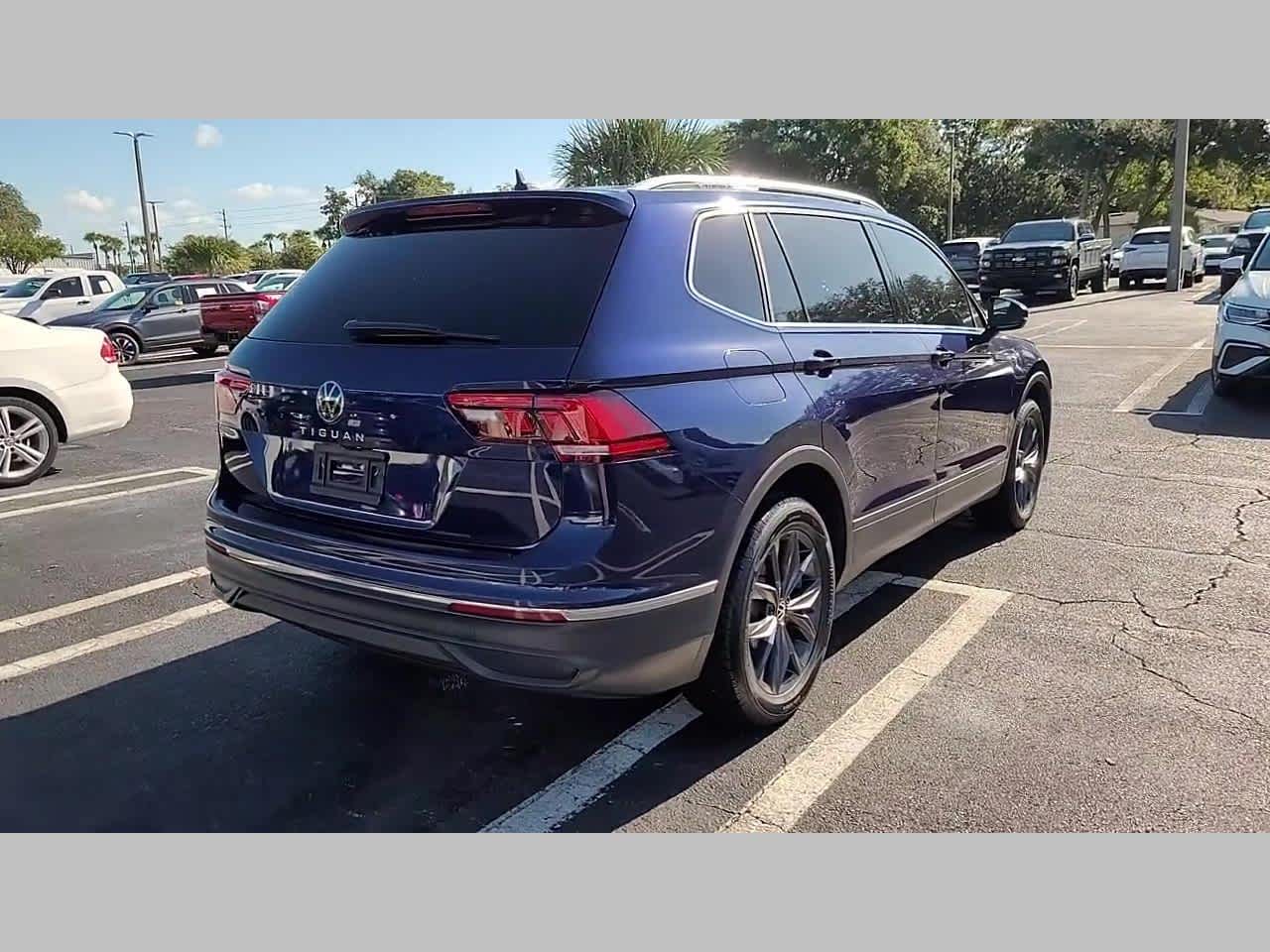 2022 Volkswagen Tiguan SE