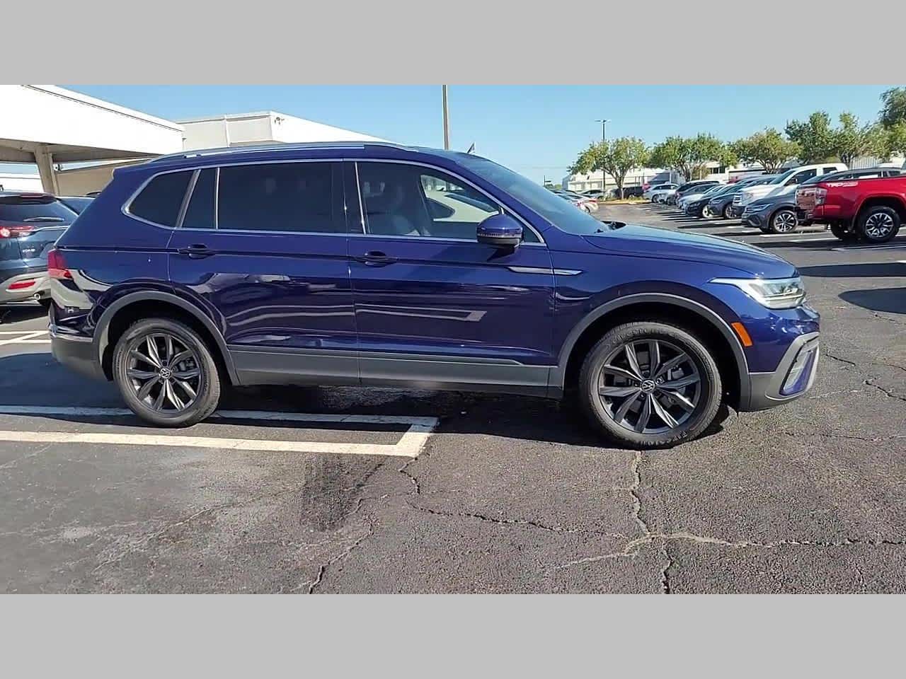 2022 Volkswagen Tiguan SE