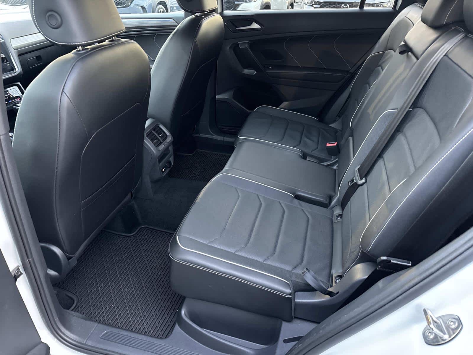 2024 Volkswagen Tiguan SEL R-Line