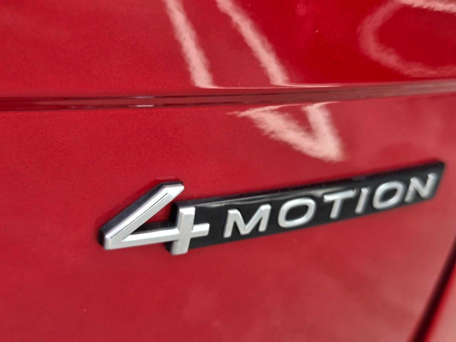 2024 Volkswagen Tiguan SEL R-Line