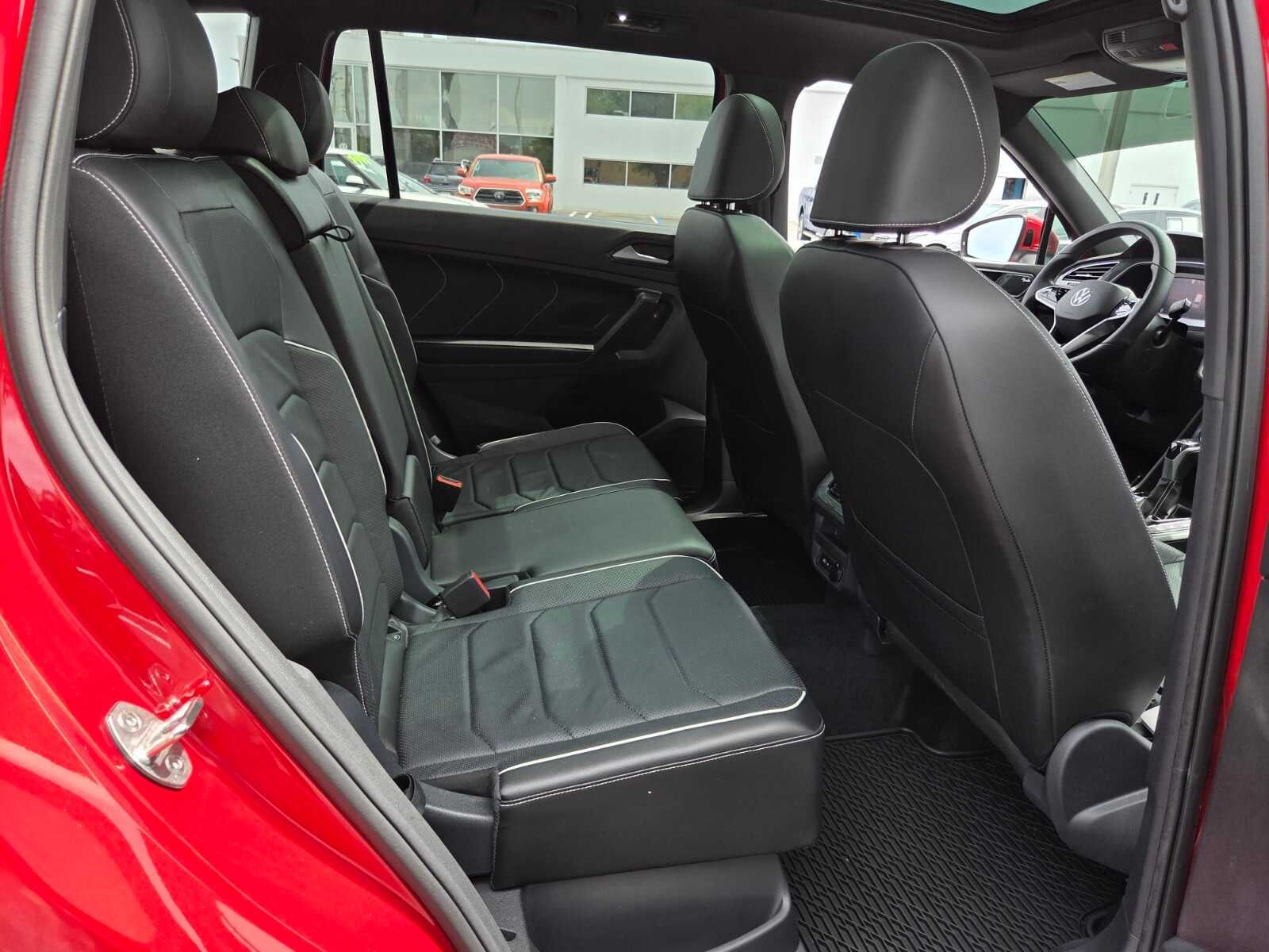 2024 Volkswagen Tiguan SEL R-Line