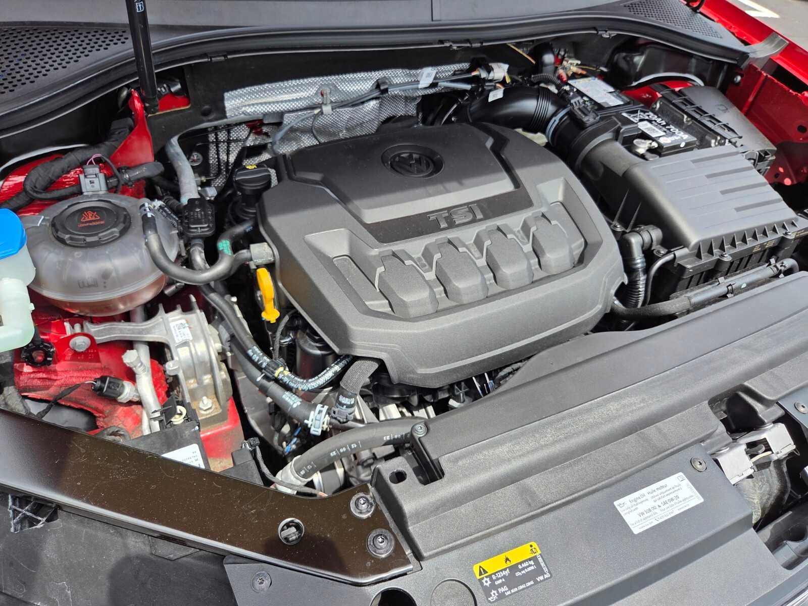 2024 Volkswagen Tiguan SEL R-Line