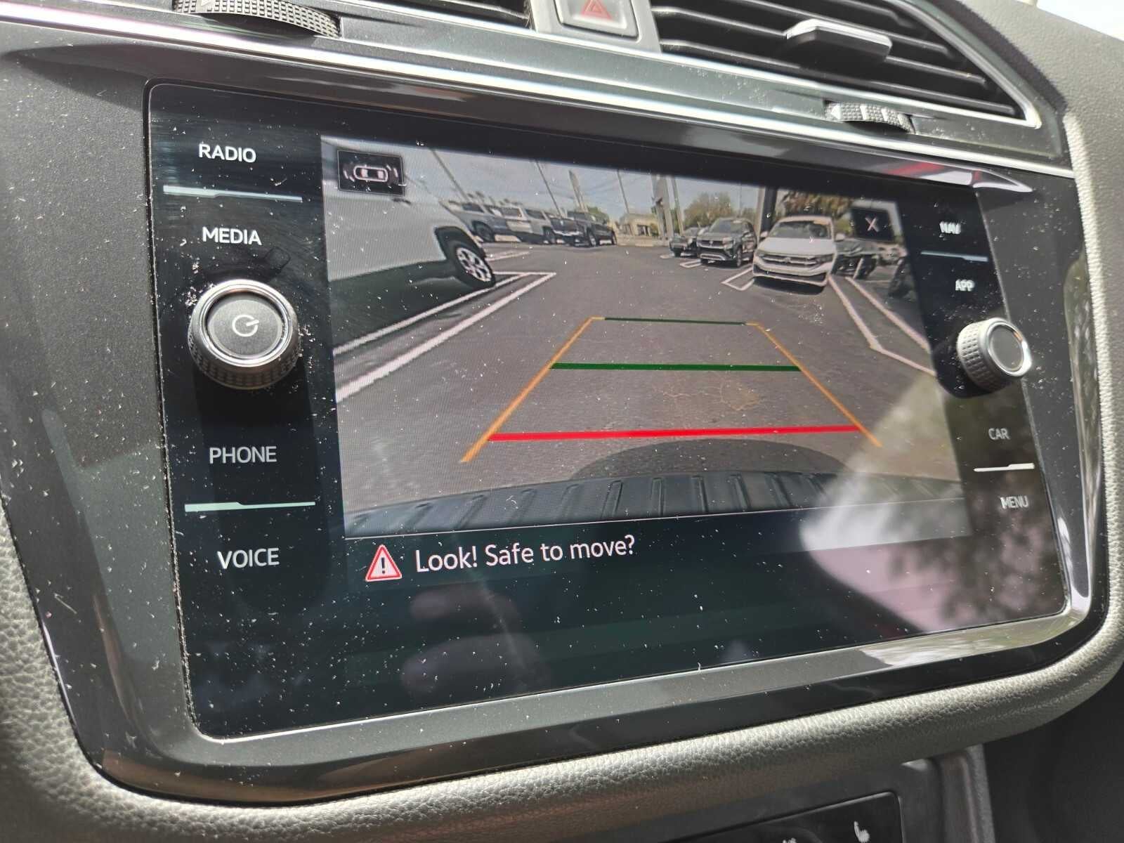 2024 Volkswagen Tiguan SEL R-Line