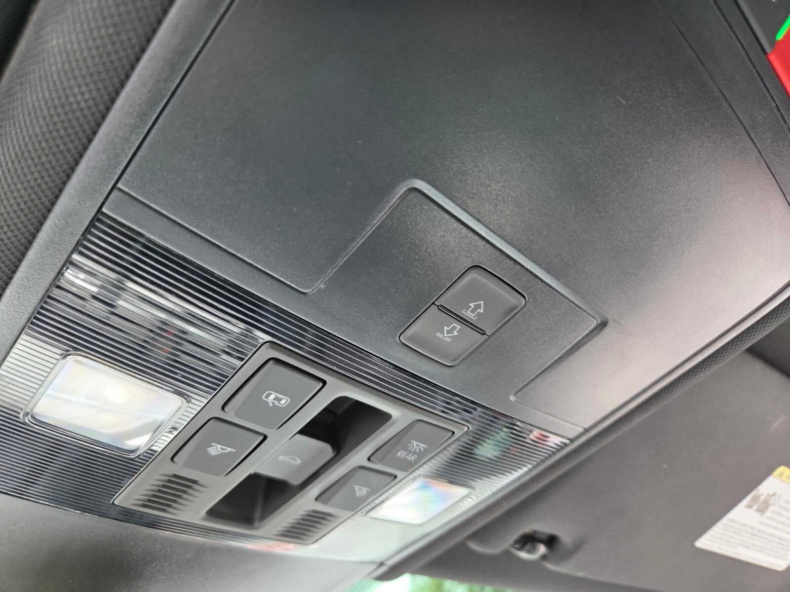 2024 Volkswagen Tiguan SEL R-Line