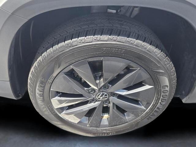 2024 Volkswagen Taos S