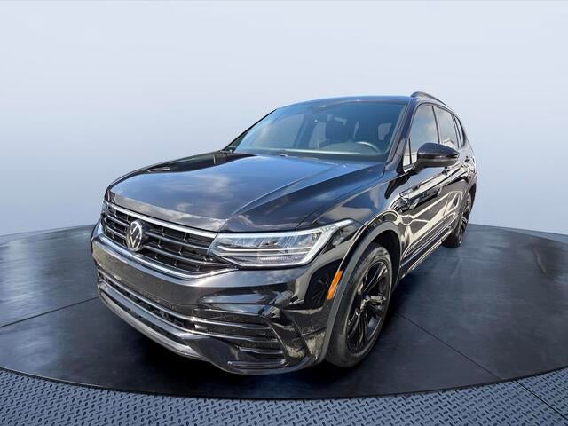 2024 Volkswagen Tiguan SE R-Line Black