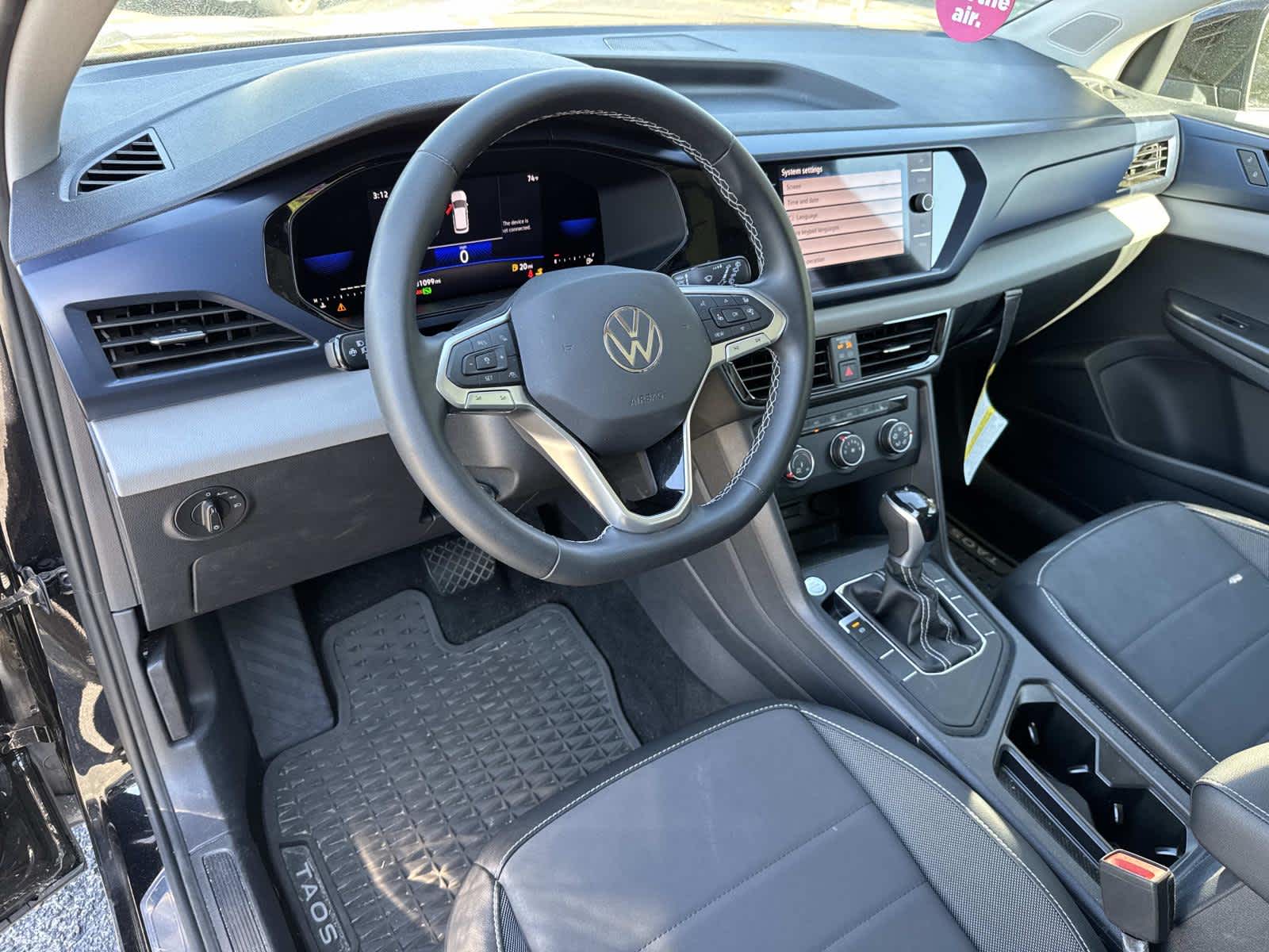 2022 Volkswagen Taos SE