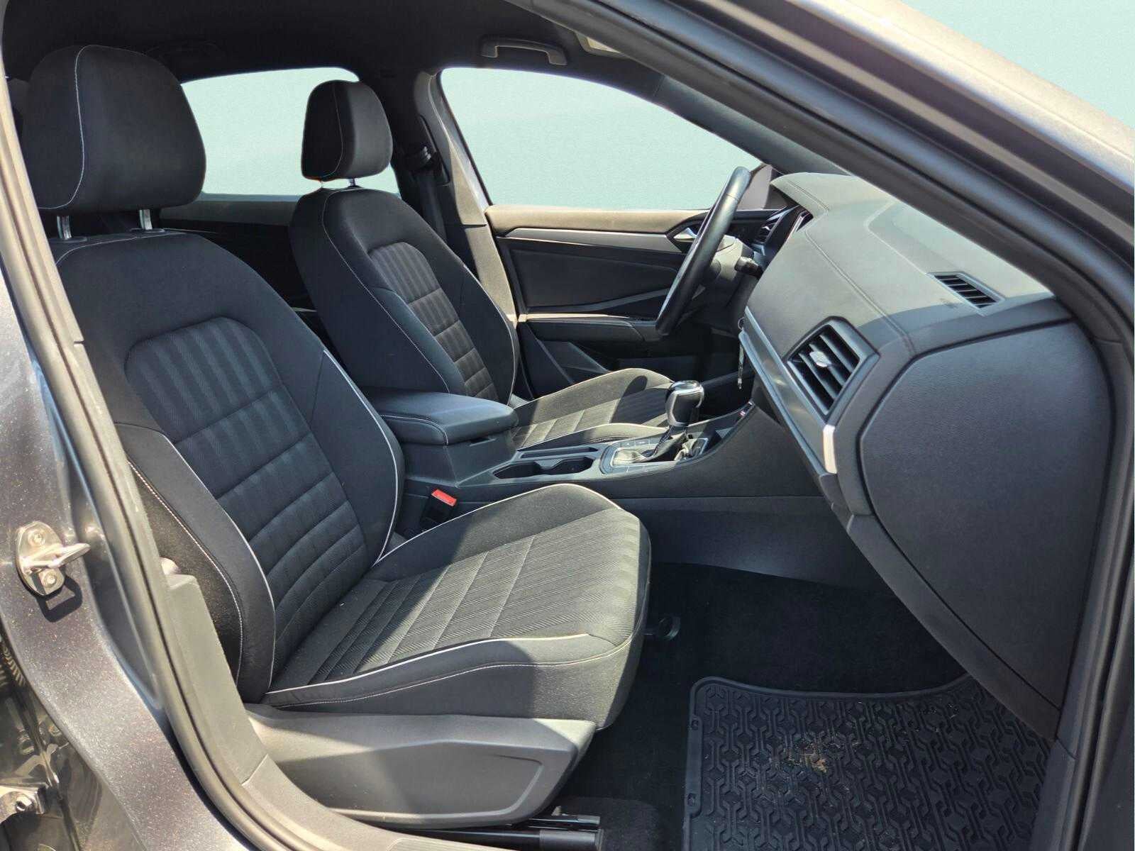 2022 Volkswagen Jetta Sport